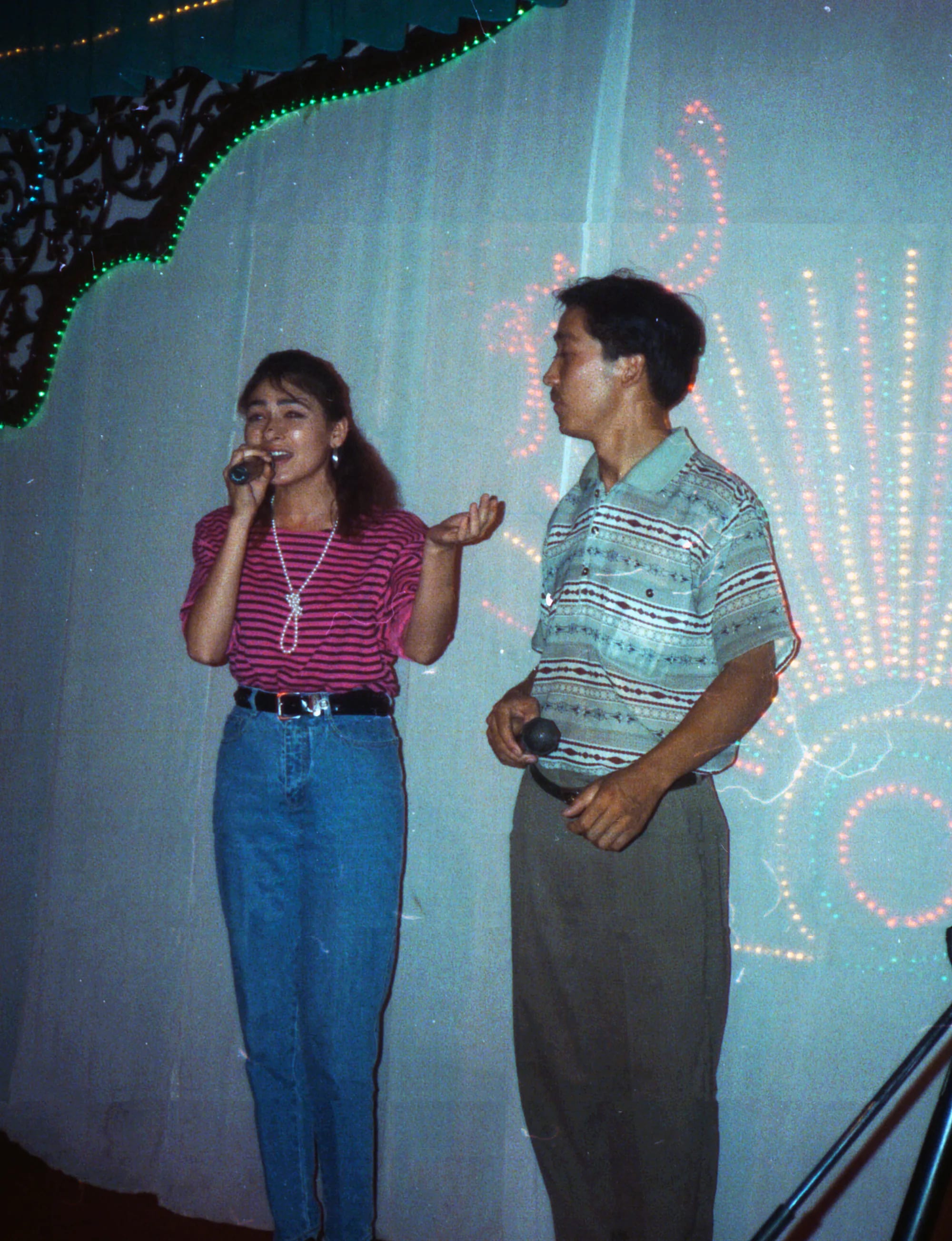 Uyghur Nightclub Singers